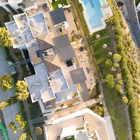 - Serendipity Flat- Stunning Views And Serene Interior *