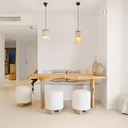 Apartment Serendipity Flat- Stunning Views And Serene Interior