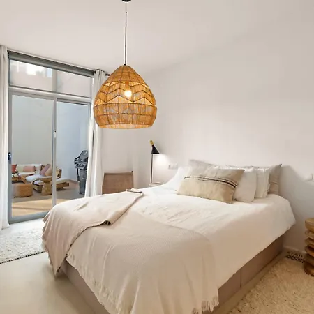 アパート - Serendipity Flat- Stunning Views And Serene Interior